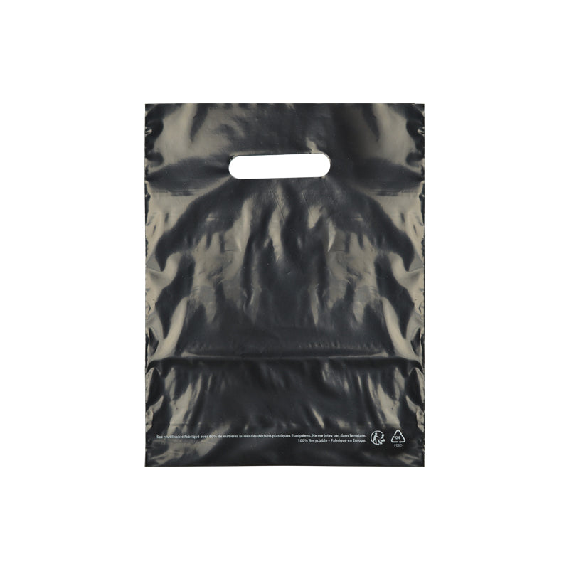 Sac plastique noir | PEBD recyclé | poignées découpées | 25x32cm | par 1000